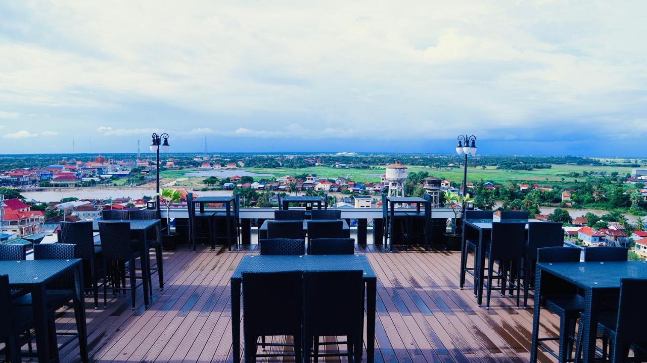 Kampong Thom Royal Hotel Esterno foto