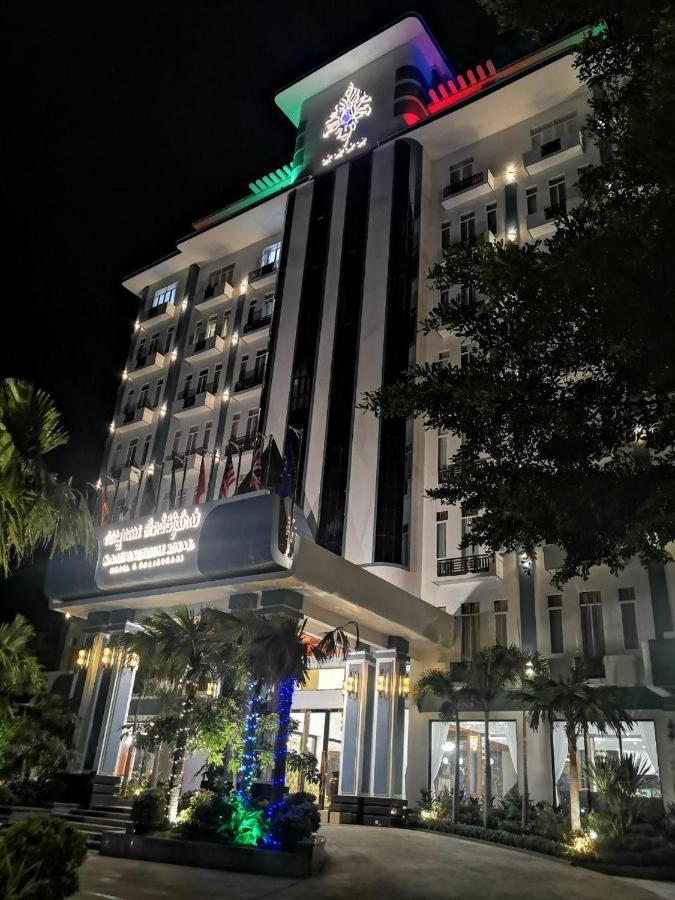 Kampong Thom Royal Hotel Esterno foto