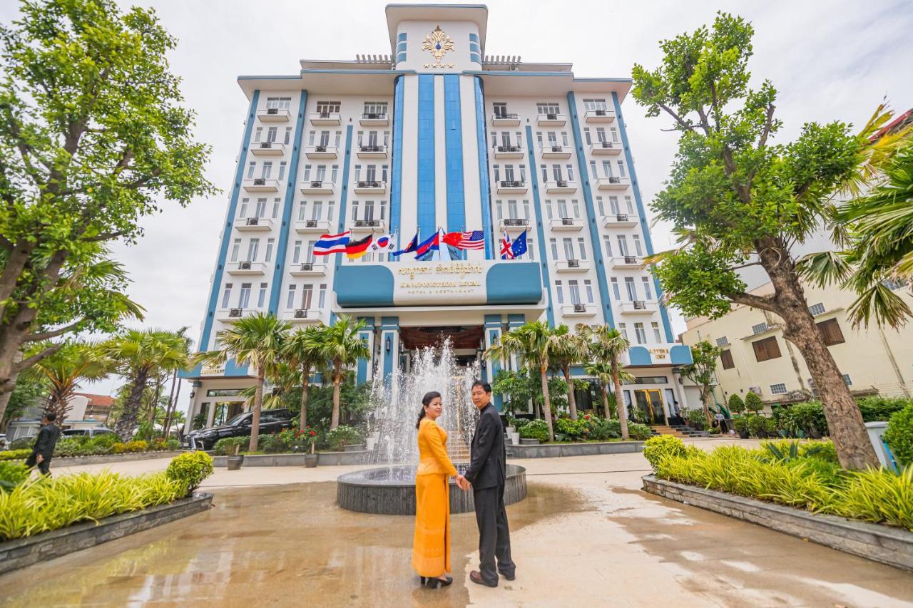 Kampong Thom Royal Hotel Esterno foto